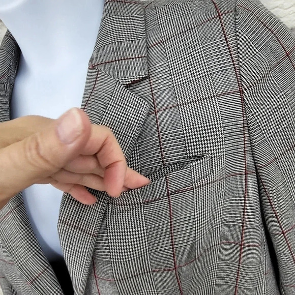 TOMMY HILFIGER Gray Plaid Two Button Blazer Jacket Sz 14 Business Casual Office - Picture 5 of 15